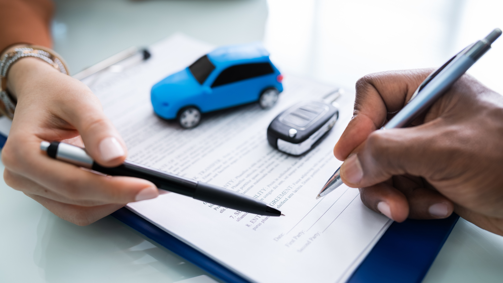 10 Essential Tips for a Smooth Car Buying Experience